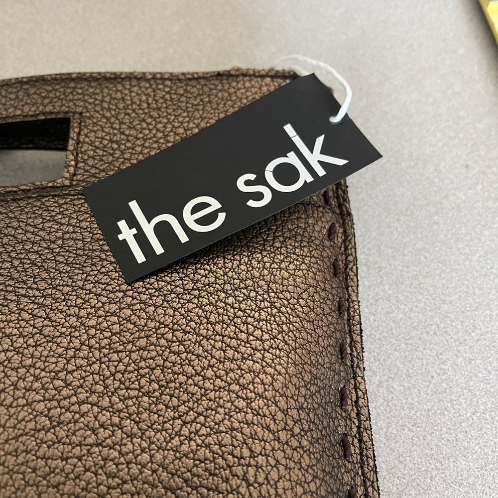 The Sak Bronze Metallic Leather Crossbody with Cutout Handle - Picture 7 of 9